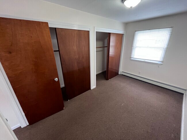 Foto del edificio - 40 Jackson Ave