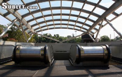 Building Photo - 516 60th St NE