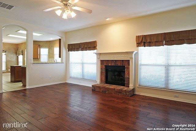 Building Photo - 8779 Laurel Canyon Dr