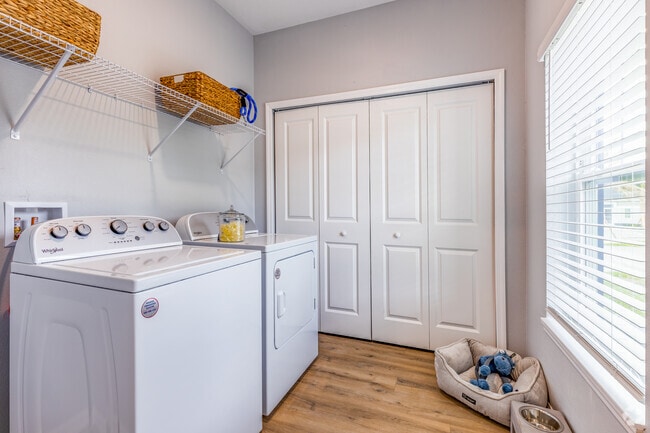 2 BR, 2 BA - 1,175 - 1,259SF - West Shire Village