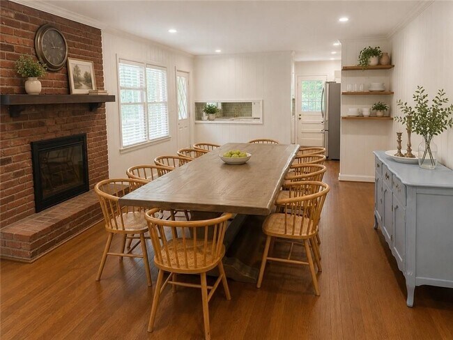 Building Photo - 505 Forest Hills Dr
