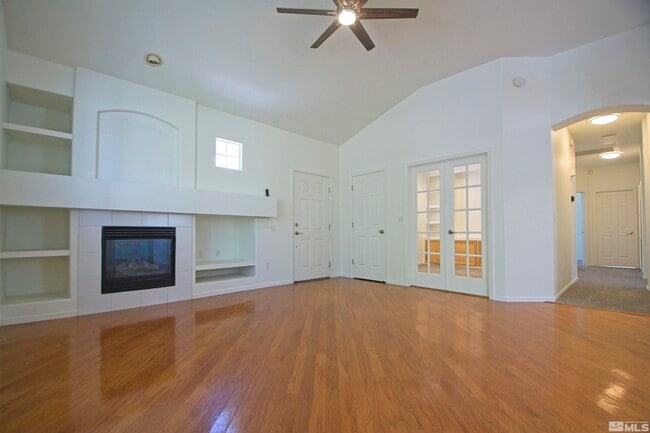 Building Photo - 1167 Tule Dr