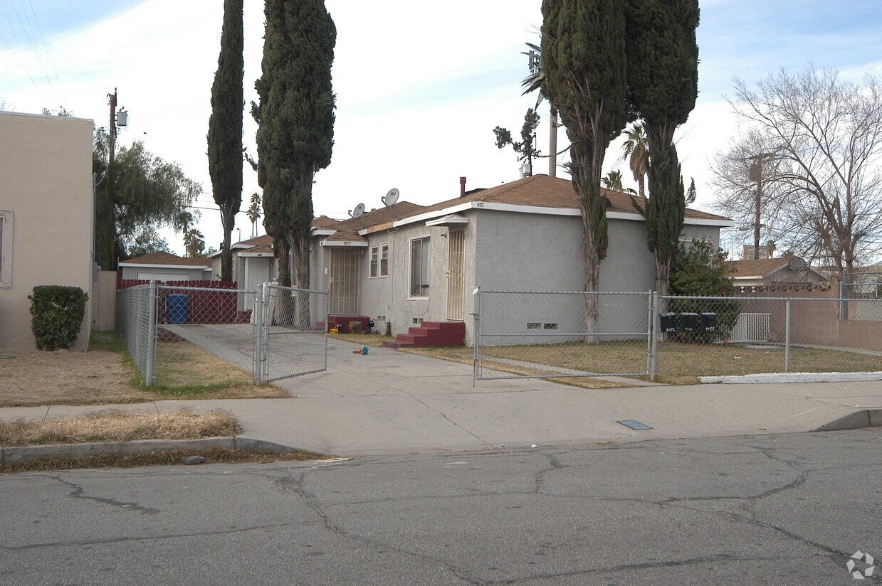 Building Photo - 2158-2162 N Lugo Ave