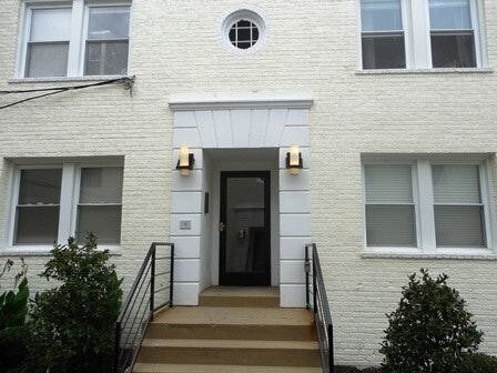 Primary Photo - 86 Webster St