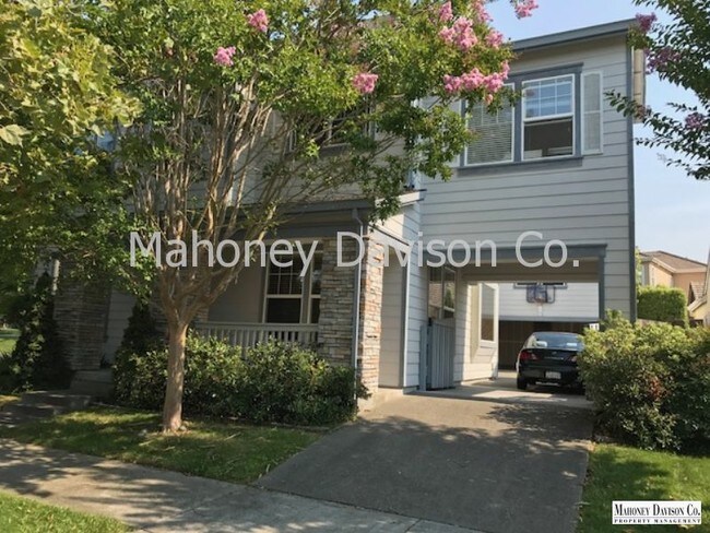 Building Photo - 404 Sparrow Ln