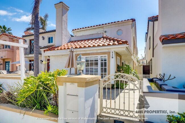 Foto del edificio - Gorgeous beach house with ocean view!