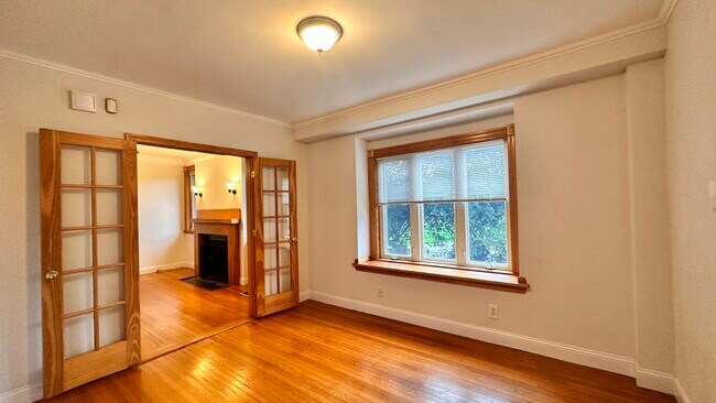 Building Photo - 111 Longwood Ave