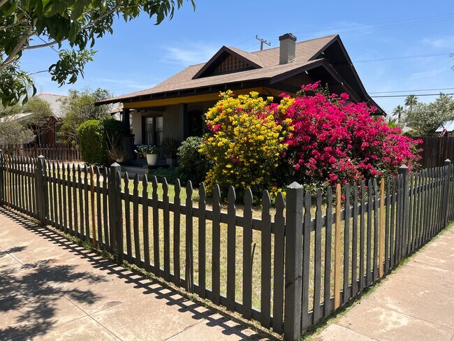 Foto del edificio - 501 E Lynwood St