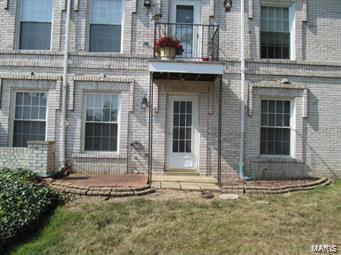 Primary Photo - 4370 Chateau De Ville Dr