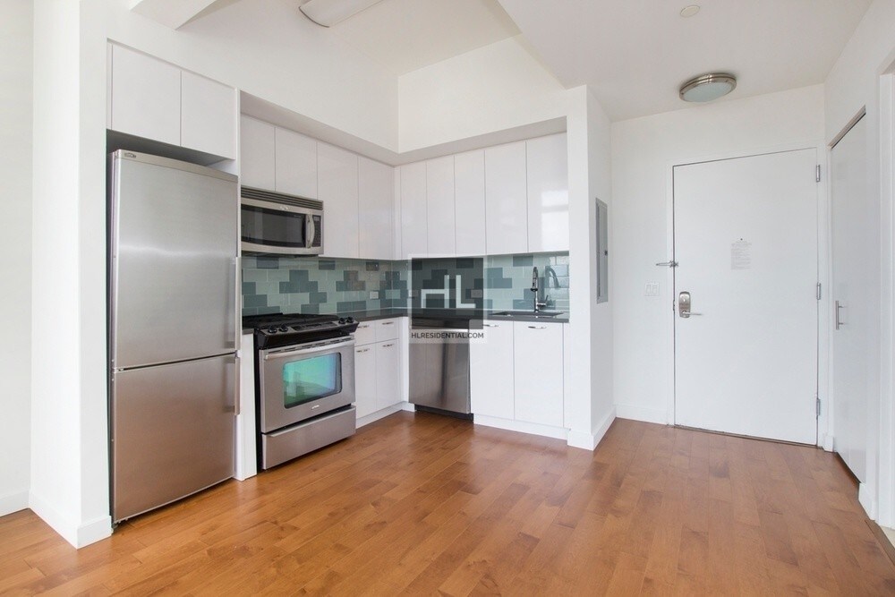 No Fee Luxurious Studio In Fort Greene Room for Rent in Brooklyn