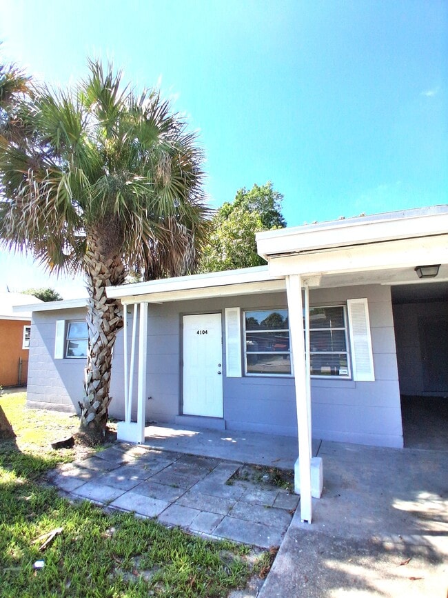 Building Photo - 4104 Desoto Ave