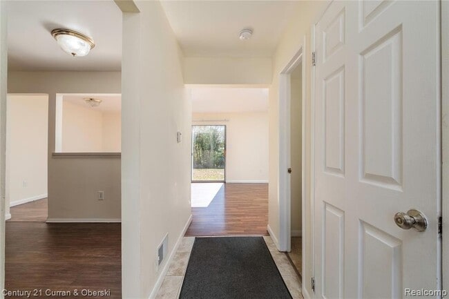 Foto del edificio - 44543 Savery Dr