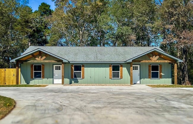 Building Photo - New Construction 3 Bedroom/2 Bath in Hudson