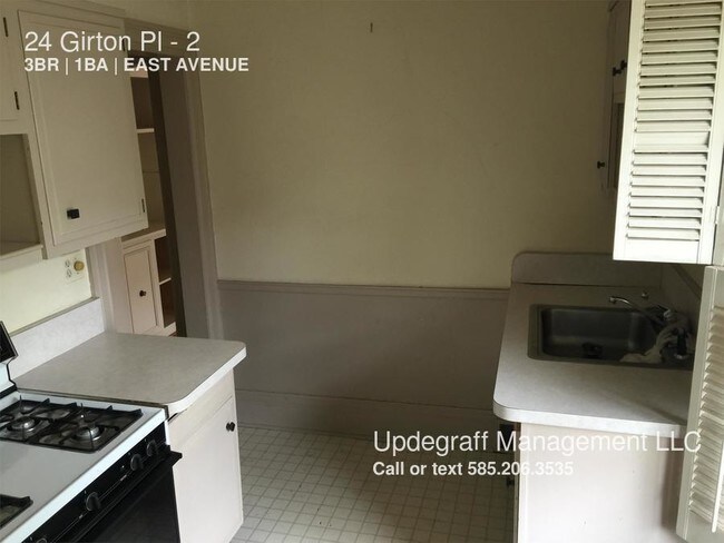 Building Photo - 24 Girton Pl
