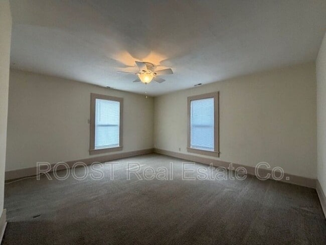 Building Photo - 22 Willis Ave