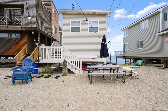 Foto del edificio - 43 Shoreline Dr