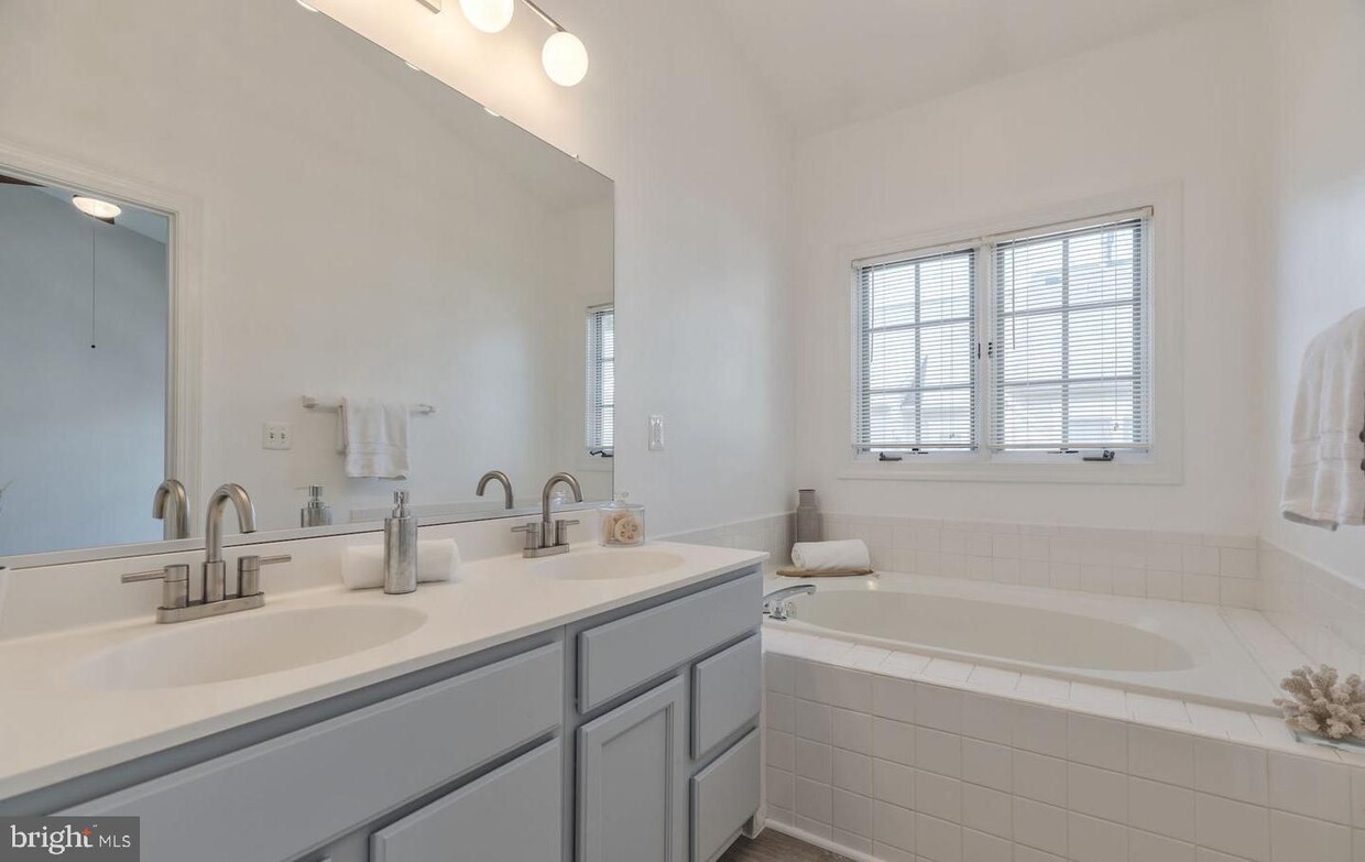 Foto principal - 4204 Zouave Ln