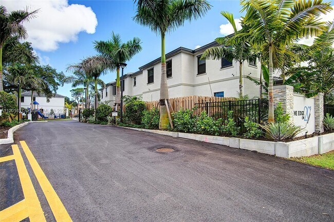 Foto del edificio - 550 SW 19th Ter