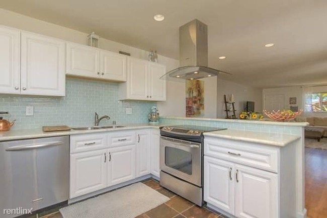 Building Photo - 1 br, 1 bath - 3675 Christine St