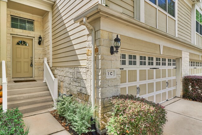 Building Photo - 13600 Breton Ridge St