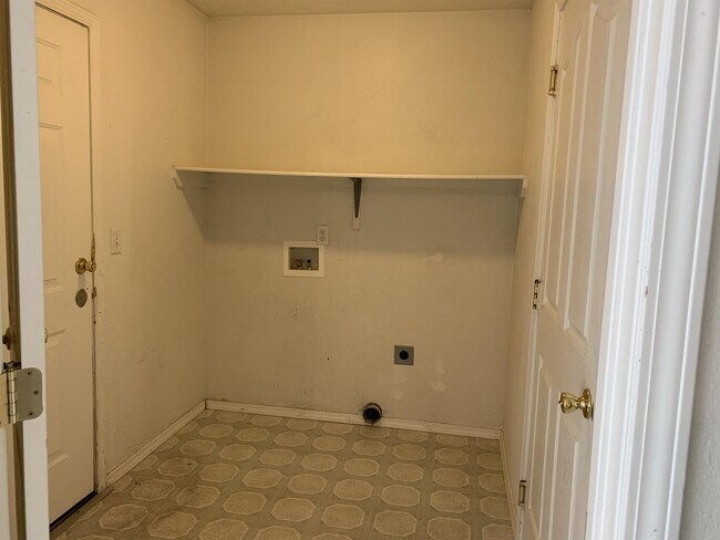 Foto del edificio - 2750 W 9th St