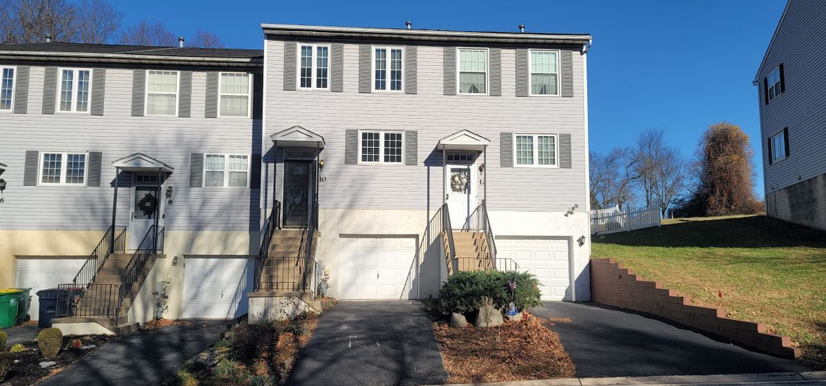 Foto principal - 10 Woodfield Dr