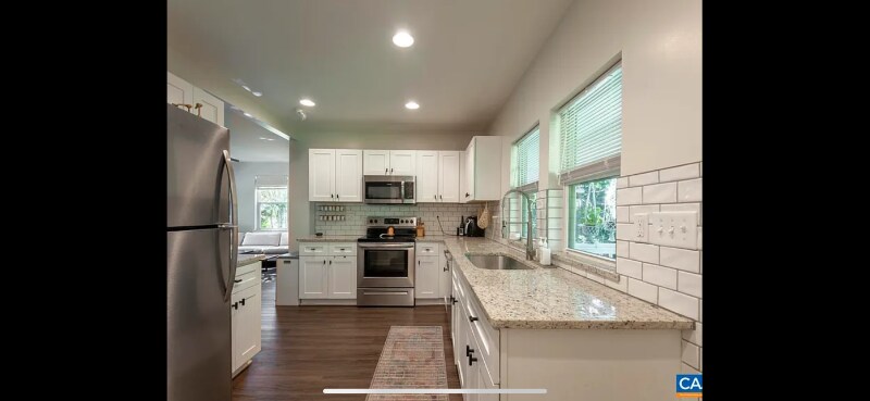 Foto principal - 1304 Poplar St