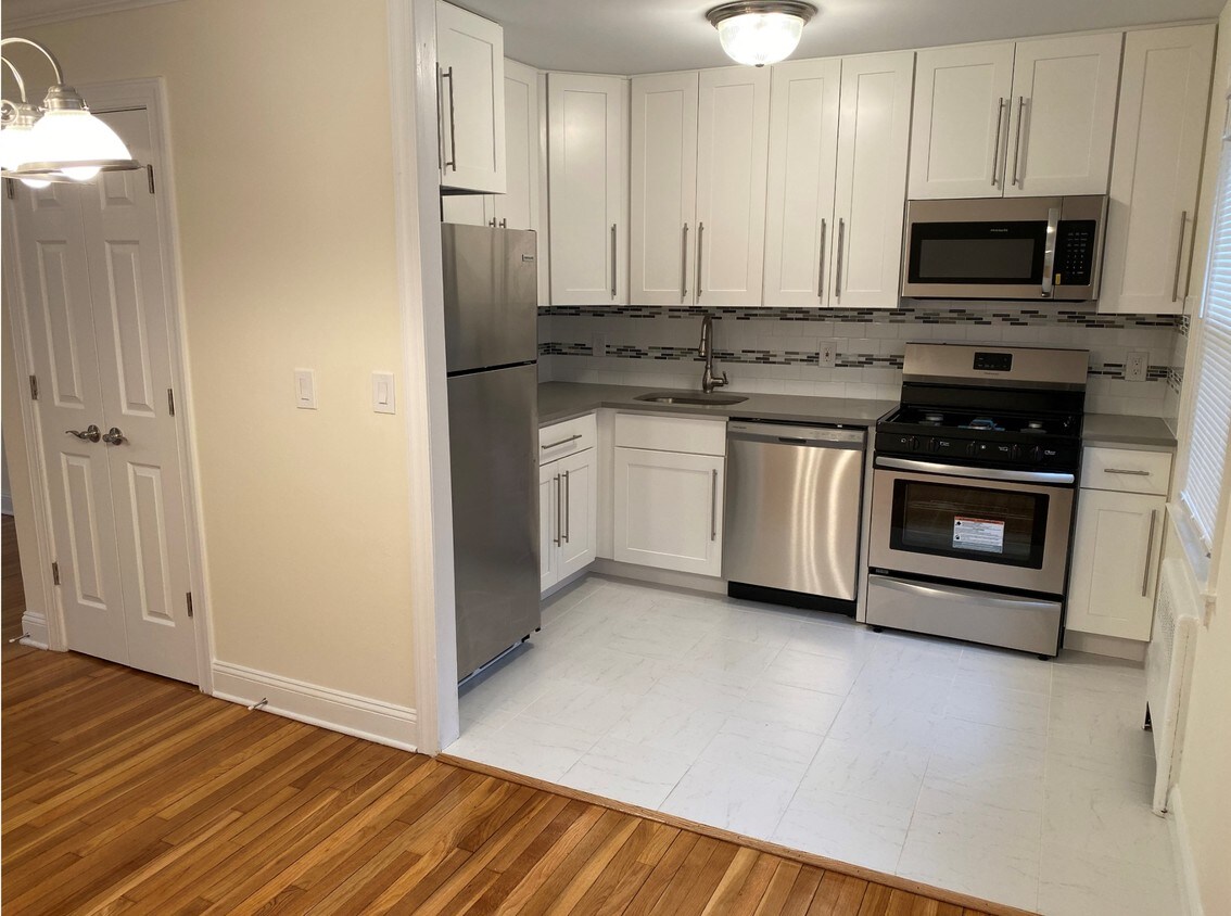 Constantine Village Apartments Summit, NJ