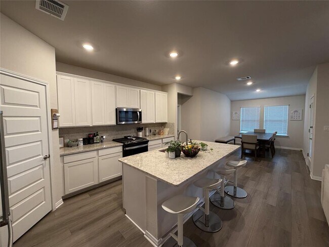 Foto del edificio - 12208 Purple Prairie Ln