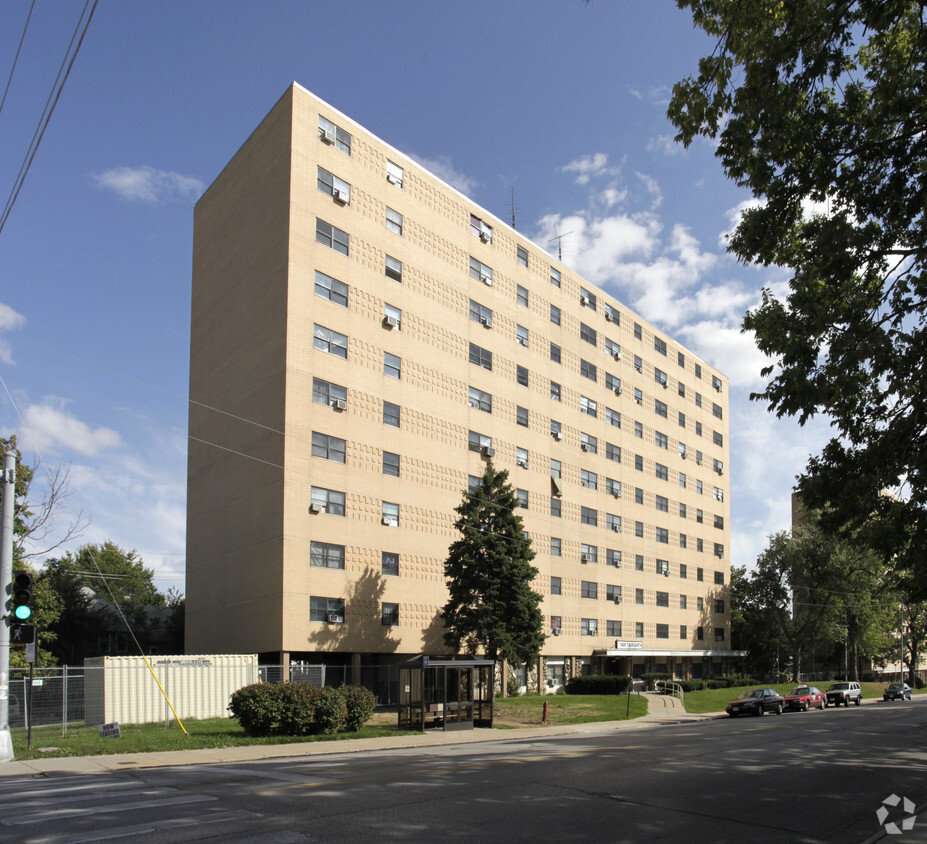 Primary Photo - Park North & Park South Towers