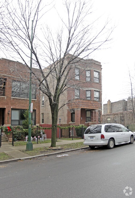 Foto del edificio - 3247 S Emerald Ave