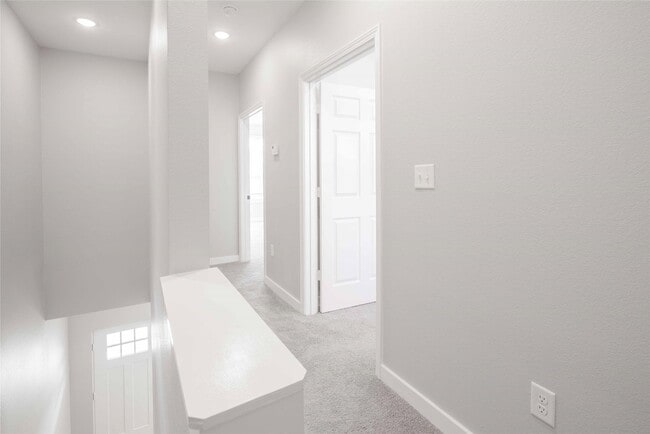 Building Photo - 2414 Penick Rd