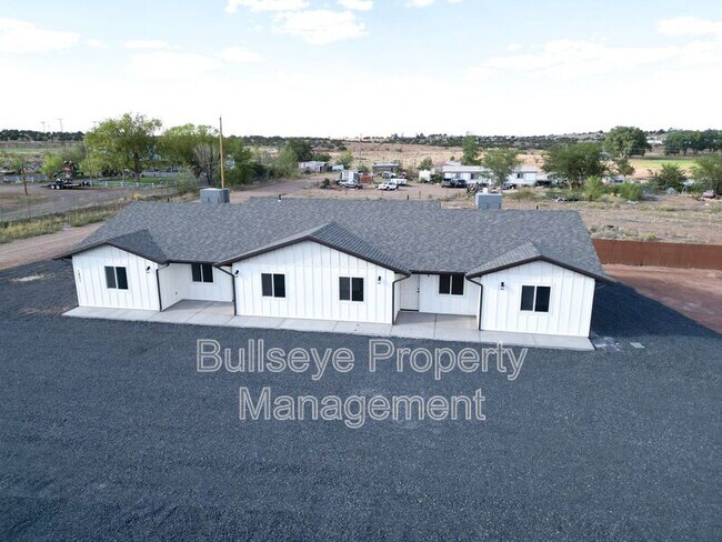 Foto del edificio - 1851 W 8th S St