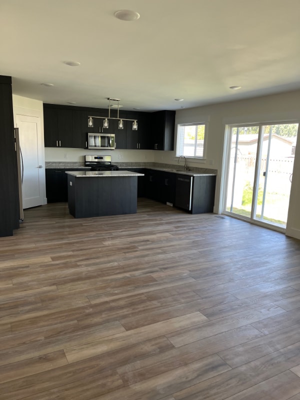 Building Photo - 3261 Reynard Ln