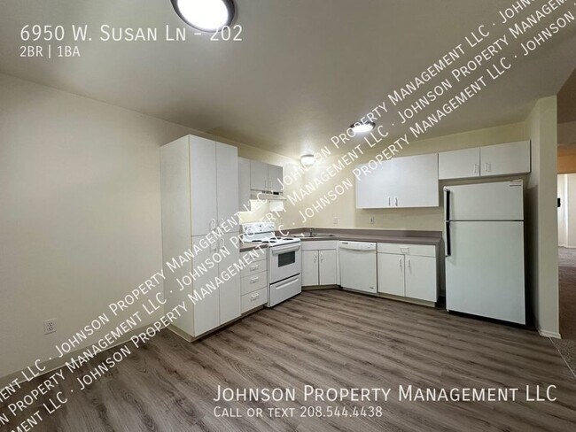 Foto del edificio - 6950 W Susan Ln