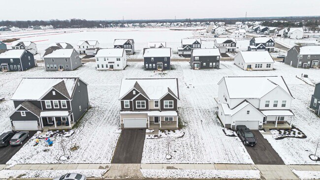 Building Photo - 1717 Longhill Dr