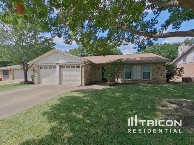 Building Photo - 6625 Fair Oaks Dr