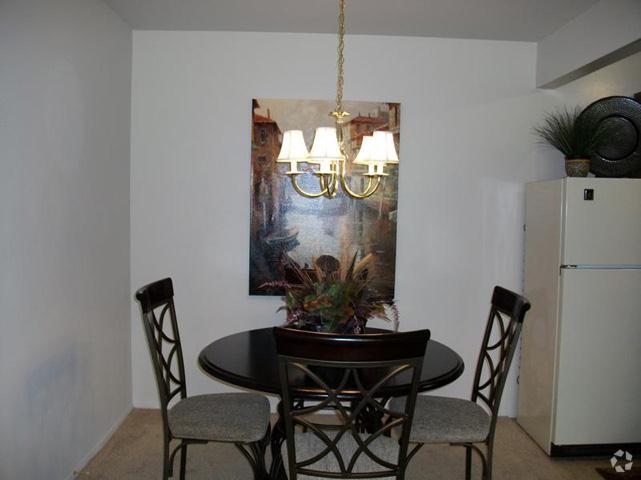 Dining Room - Sunrise Apartments