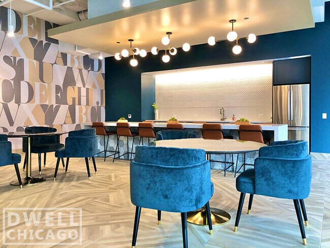 Foto del edificio - 700 S Clark St