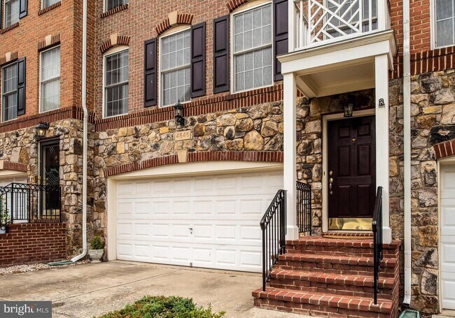 Building Photo - 4646 Hummingbird Ln