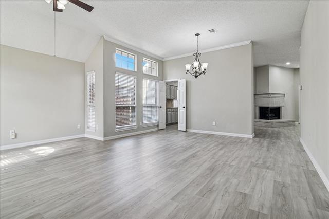 Foto del edificio - 711 Cottonwood Bend Dr