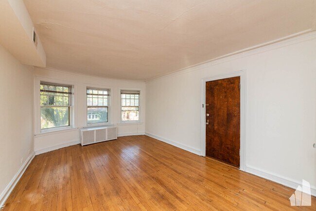 Foto del edificio - 2654 W Ardmore Ave