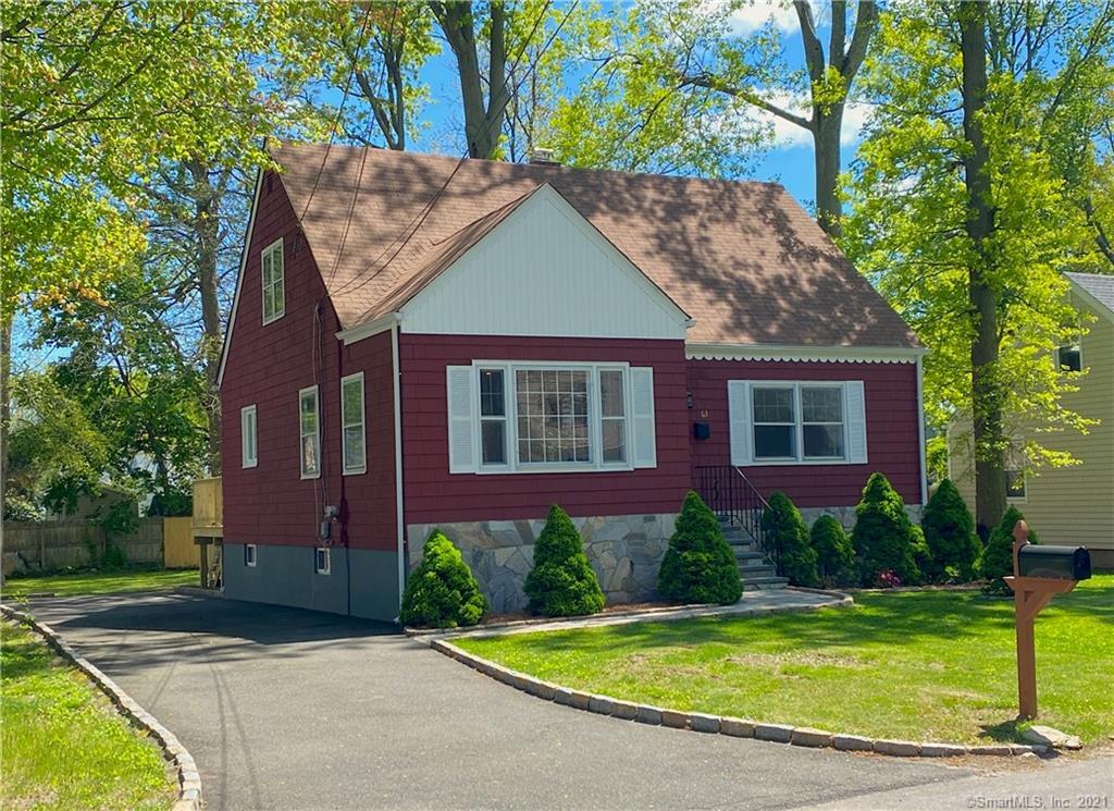 Primary Photo - 63 Woodcrest Rd