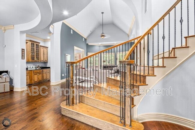 Foto del edificio - 5106 Sloan Cir