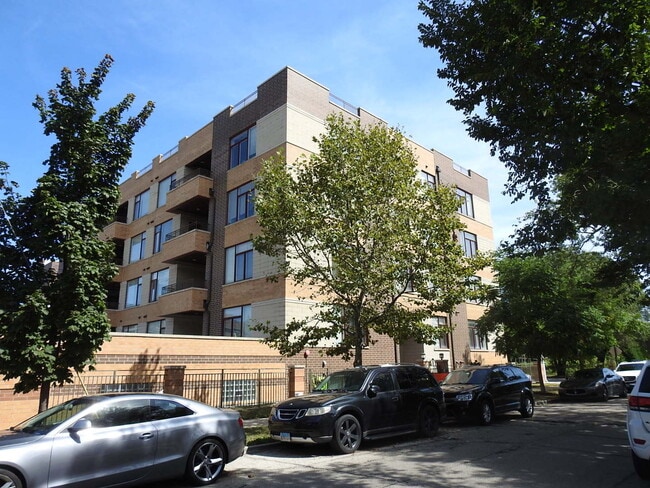 Building Photo - 6456 S Woodlawn Ave