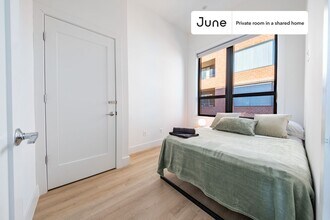 Building Photo - Room in Shared 4 bed/2 bath home