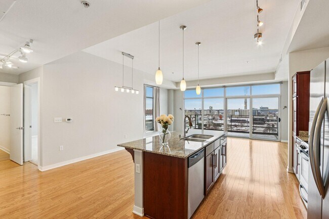 Foto del edificio - 106 W Seeboth St