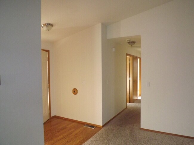 Foto del edificio - Wonderful 3 Bedroom 2 Bath Rambler!!