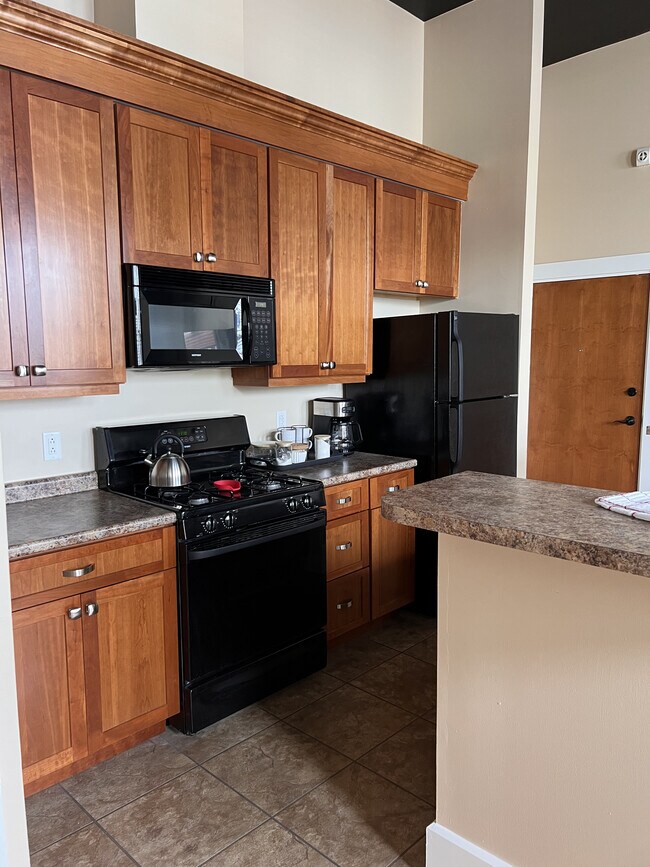 Foto del edificio - 124 N Neil St