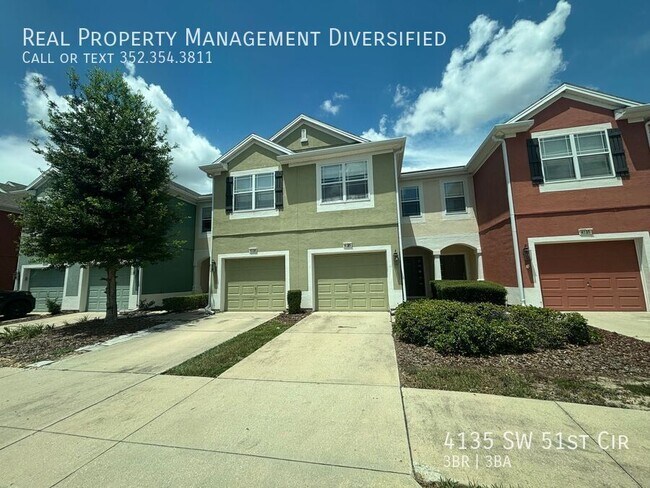 Foto del edificio - 4135 SW 51st Cir